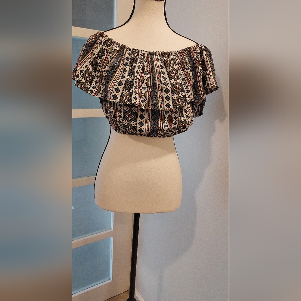 Hollister Blue and White Cropped Blouse with Ruffled Bib Collar